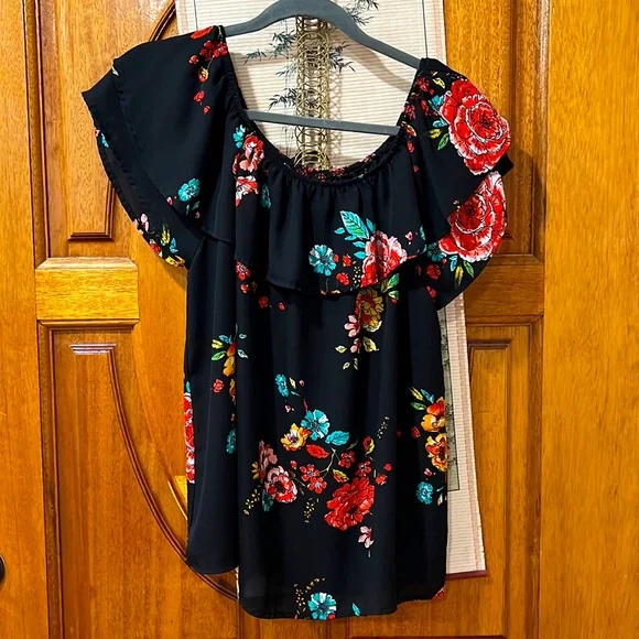 EUC XL Xhilaration On or Off Shoulder Floral Top - Picture 3 of 3